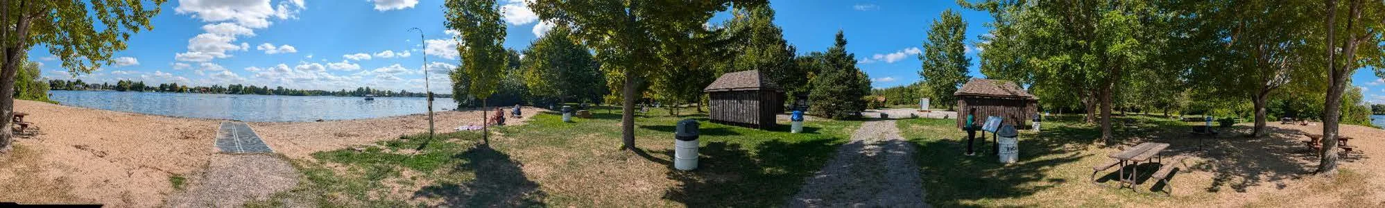 Panoramic view of Baxter Beach — beach, amenities, and circulation